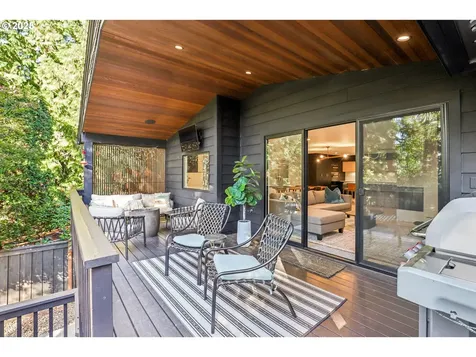 7037 SW Canby Lane Portland OR 97223