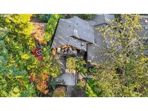 7037 SW Canby Lane Portland OR 97223