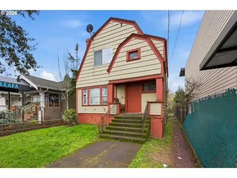 5222 SE Woodstock Boulevard Portland OR 97206