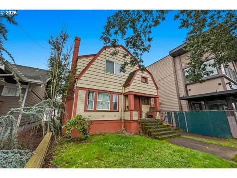 5222 SE Woodstock Boulevard Portland OR 97206
