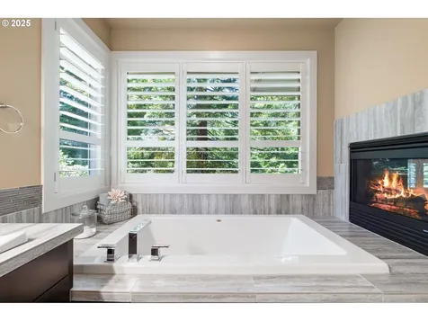3425 SW 57th Avenue Portland OR 97221