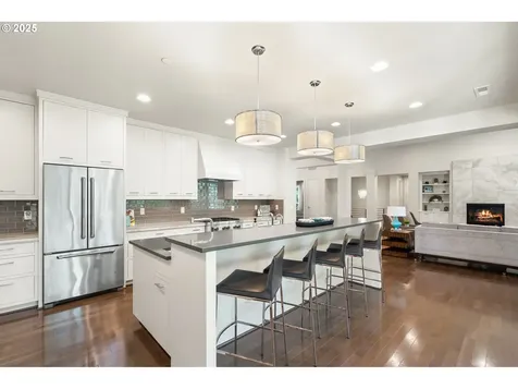 3425 SW 57th Avenue Portland OR 97221