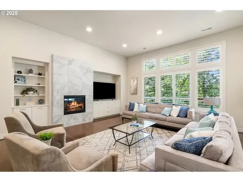 3425 SW 57th Avenue Portland OR 97221