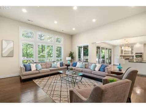 3425 SW 57th Avenue Portland OR 97221