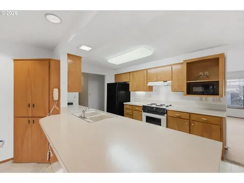 1350 Dogwood Drive Woodburn OR 97071