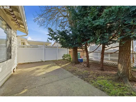 1350 Dogwood Drive Woodburn OR 97071