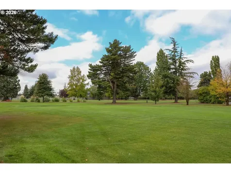 1350 Dogwood Drive Woodburn OR 97071