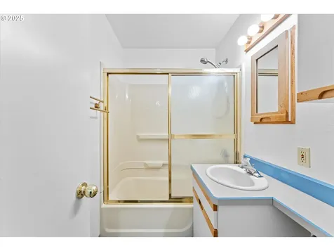 4922 SE 51st Avenue Portland OR 97206