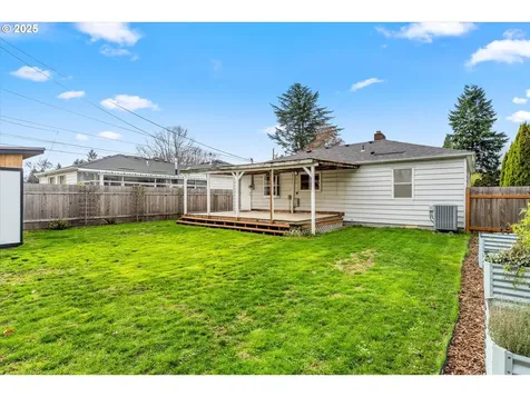 4922 SE 51st Avenue Portland OR 97206