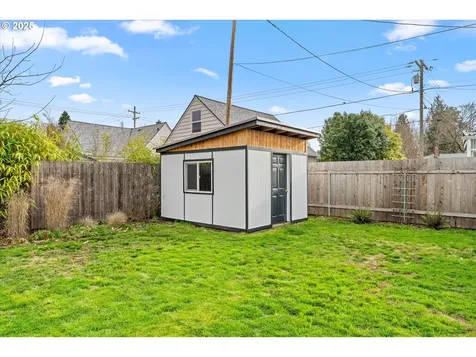 4922 SE 51st Avenue Portland OR 97206