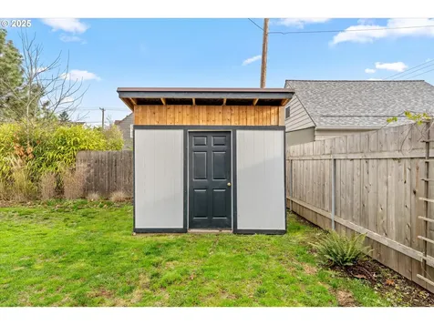 4922 SE 51st Avenue Portland OR 97206