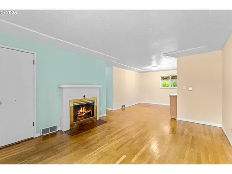 4922 SE 51st Avenue Portland OR 97206