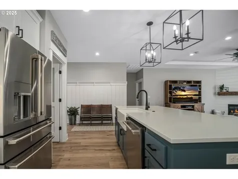 481 NW Crater Lake Drive Dallas OR 97338
