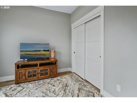 481 NW Crater Lake Drive Dallas OR 97338