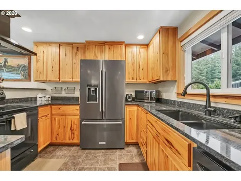 40593 Little Fall Creek Road Fall Creek OR 97438