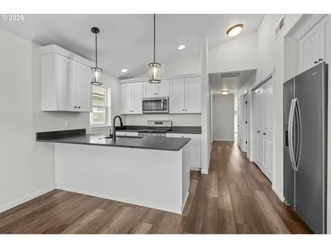 1850 SE Mulberry Avenue Dallas OR 97338