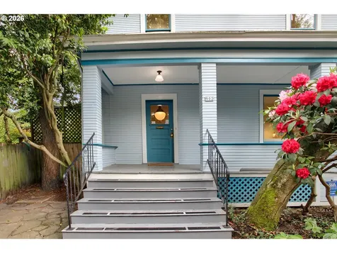 902 NE Thompson Street Portland OR 97212
