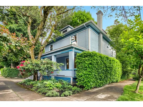 902 NE Thompson Street Portland OR 97212