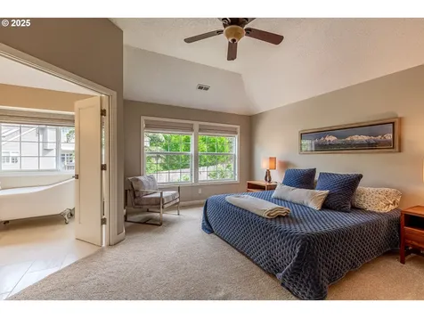 11720 SW 29th Place Portland OR 97219
