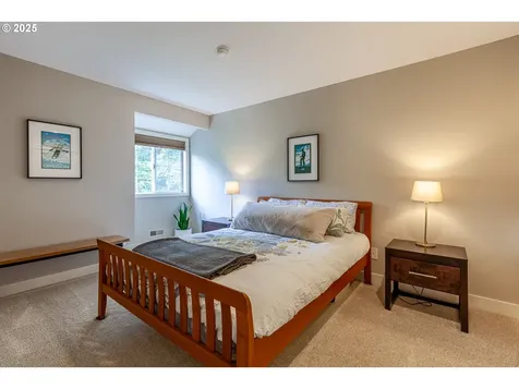 11720 SW 29th Place Portland OR 97219