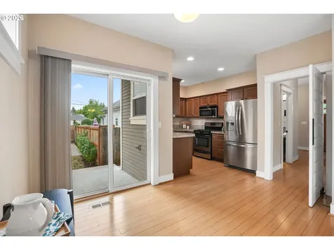 3262 NE Rosa Parks Way Portland OR 97211
