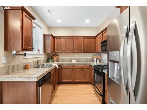 3262 NE Rosa Parks Way Portland OR 97211