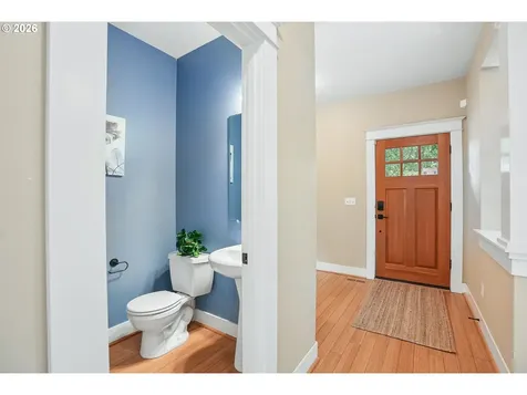 3262 NE Rosa Parks Way Portland OR 97211