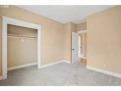 3262 NE Rosa Parks Way Portland OR 97211