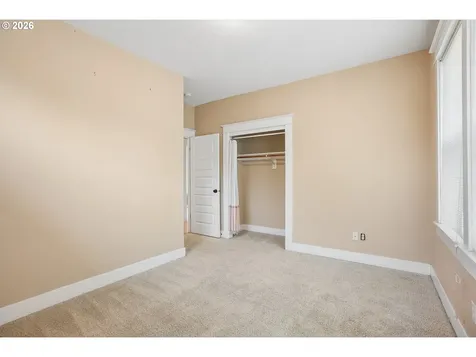 3262 NE Rosa Parks Way Portland OR 97211