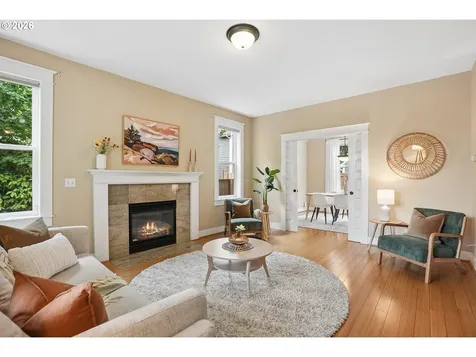 3262 NE Rosa Parks Way Portland OR 97211