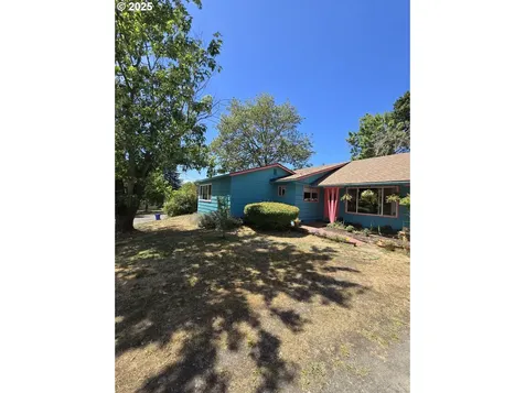 120 SW Brantley Drive Winston OR 97496