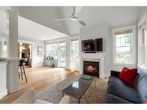 12624 SW 22nd Avenue Lake Oswego OR 97034