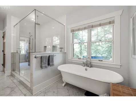 12624 SW 22nd Avenue Lake Oswego OR 97034