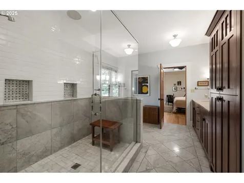 12624 SW 22nd Avenue Lake Oswego OR 97034