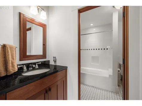 12624 SW 22nd Avenue Lake Oswego OR 97034