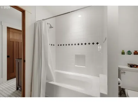 12624 SW 22nd Avenue Lake Oswego OR 97034