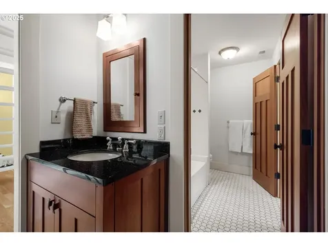 12624 SW 22nd Avenue Lake Oswego OR 97034