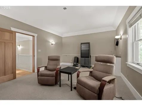 12624 SW 22nd Avenue Lake Oswego OR 97034