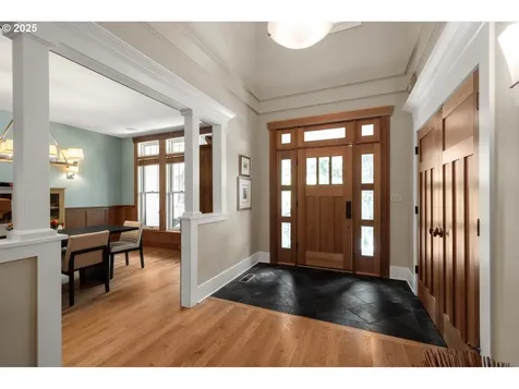 12624 SW 22nd Avenue Lake Oswego OR 97034