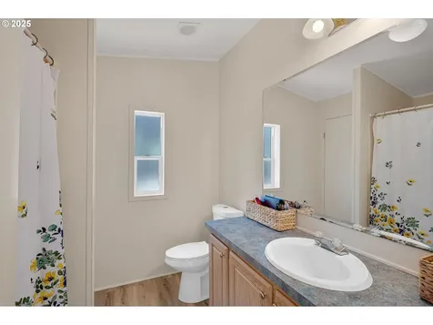 2155 Robins Lane SE Salem OR 97306