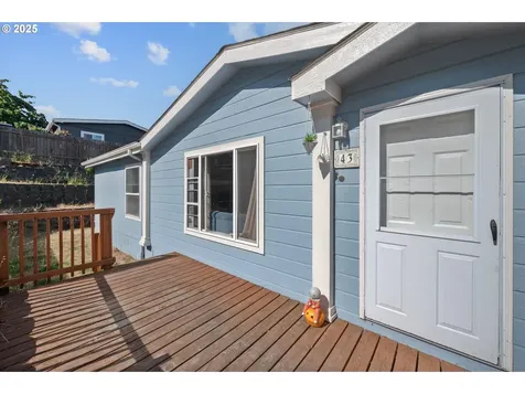 2155 Robins Lane SE Salem OR 97306