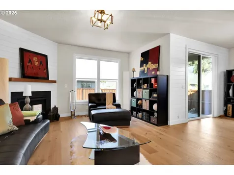 2181 Turning Oak Place Eugene OR 97408
