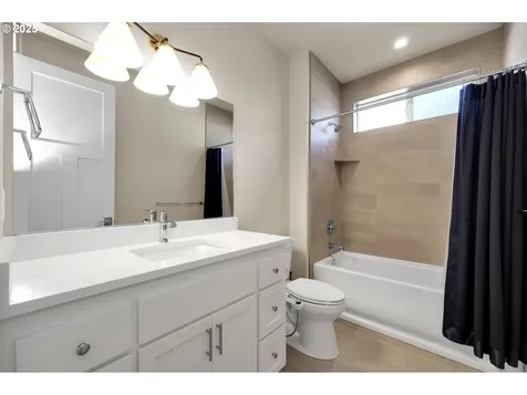 2181 Turning Oak Place Eugene OR 97408