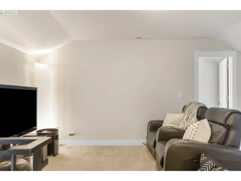 2181 Turning Oak Place Eugene OR 97408