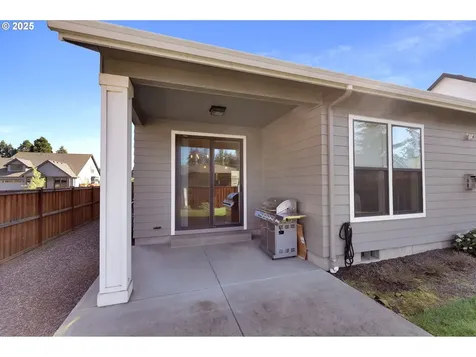 2181 Turning Oak Place Eugene OR 97408