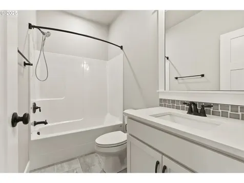 12618 Dotson Way Oregon City OR 97045