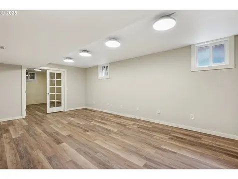 2928 NE 11th Avenue Portland OR 97212