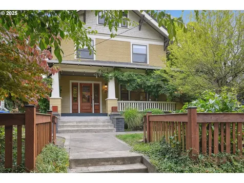 2928 NE 11th Avenue Portland OR 97212