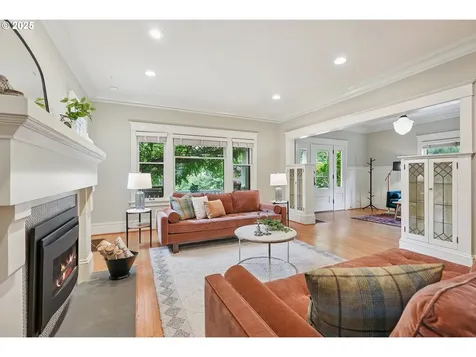 2928 NE 11th Avenue Portland OR 97212