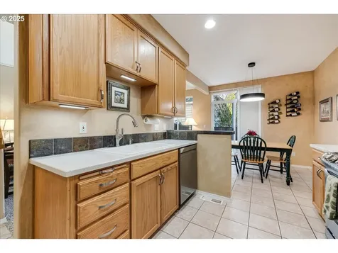 12935 SW Cherry Blossom Court Beaverton OR 97008